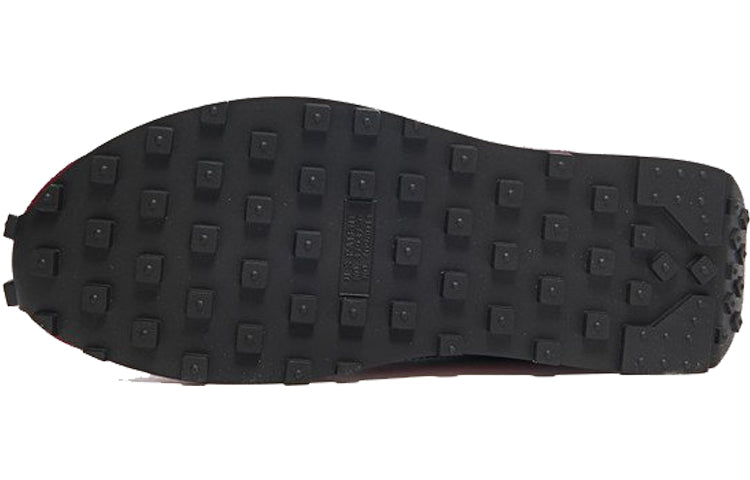 NikeDaybreak SP 'Night Maroon'