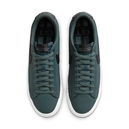 NikeSB Blazer Low Pro GT 'Vintage Green White'