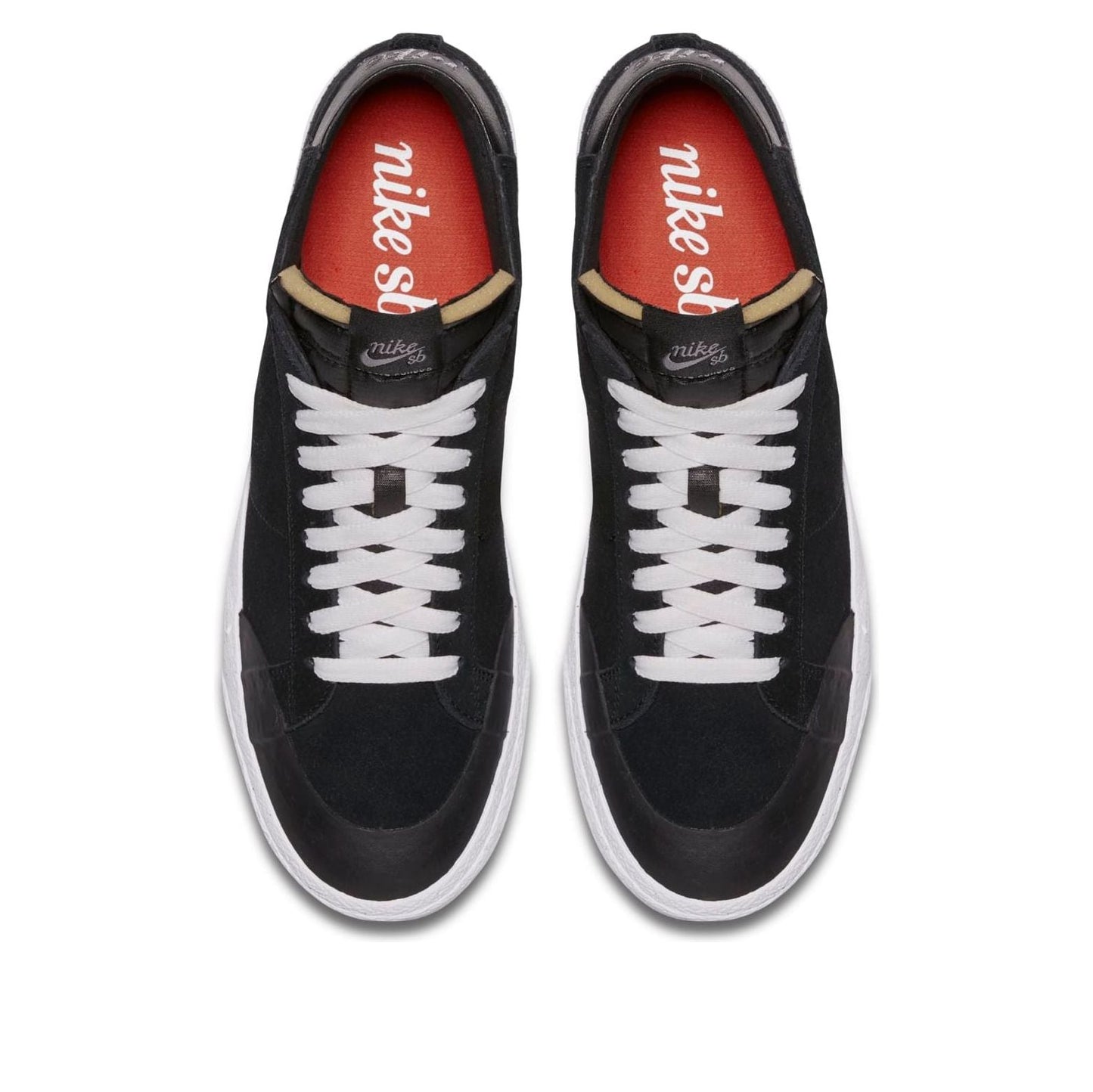 NikeZoom Blazer Chukka XT SB 'Black'