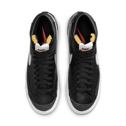 Nike(WMNS)  Blazer Mid '77 'Black White'