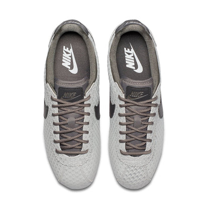 Nike(WMNS)  Classic Cortez SE 'Metallic Silver'