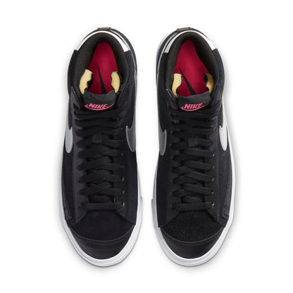 Nike(WMNS)  Blazer Mid Vintage '77 'Black Metallic Silver'