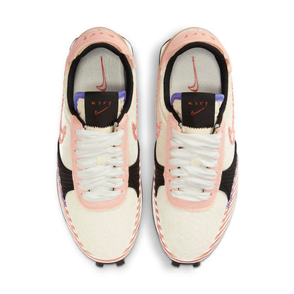 Nike(WMNS)  Daybreak Type 'Crimson Tint'