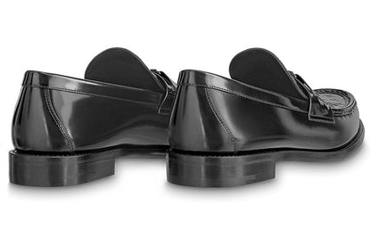 LOUIS VUITTON Major Loafers 'Black with Top Monogram' 1AAMYJ