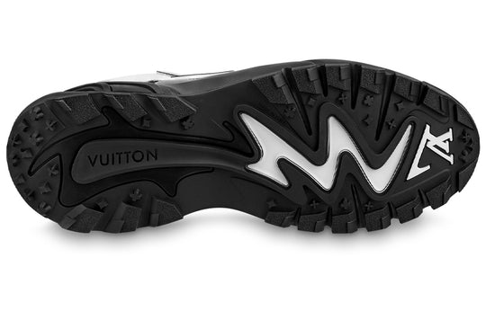 LOUIS VUITTON Runner Tatic Sneakers 'Silver' 1AA789