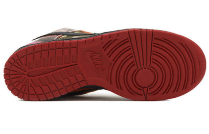 Nike SB Dunk Low 'Pushead' 313233-001