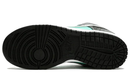 Nike x Diamond Supply Co. SB Dunk Low Pro 'Tiffany' 304292-402