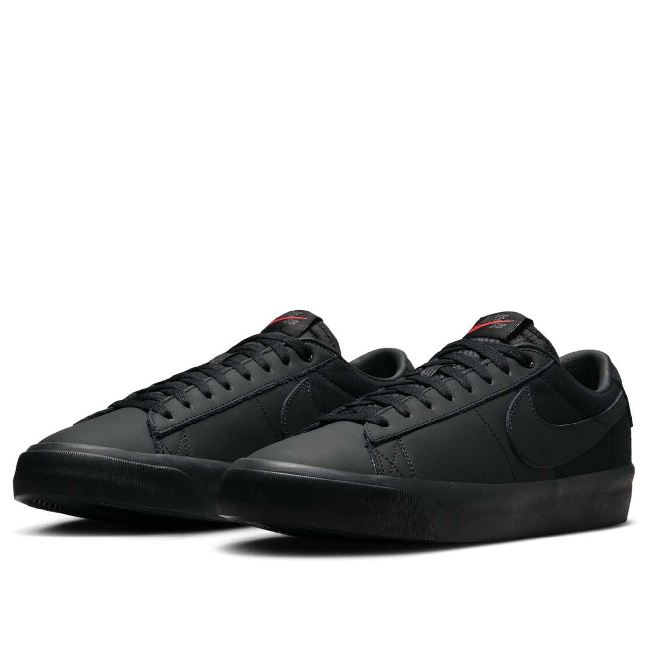 NikeSB Zoom Blazer Low Pro GT ISO 'Triple Black'