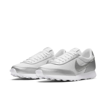 Nike(WMNS)  Daybreak 'Metallic Silver'