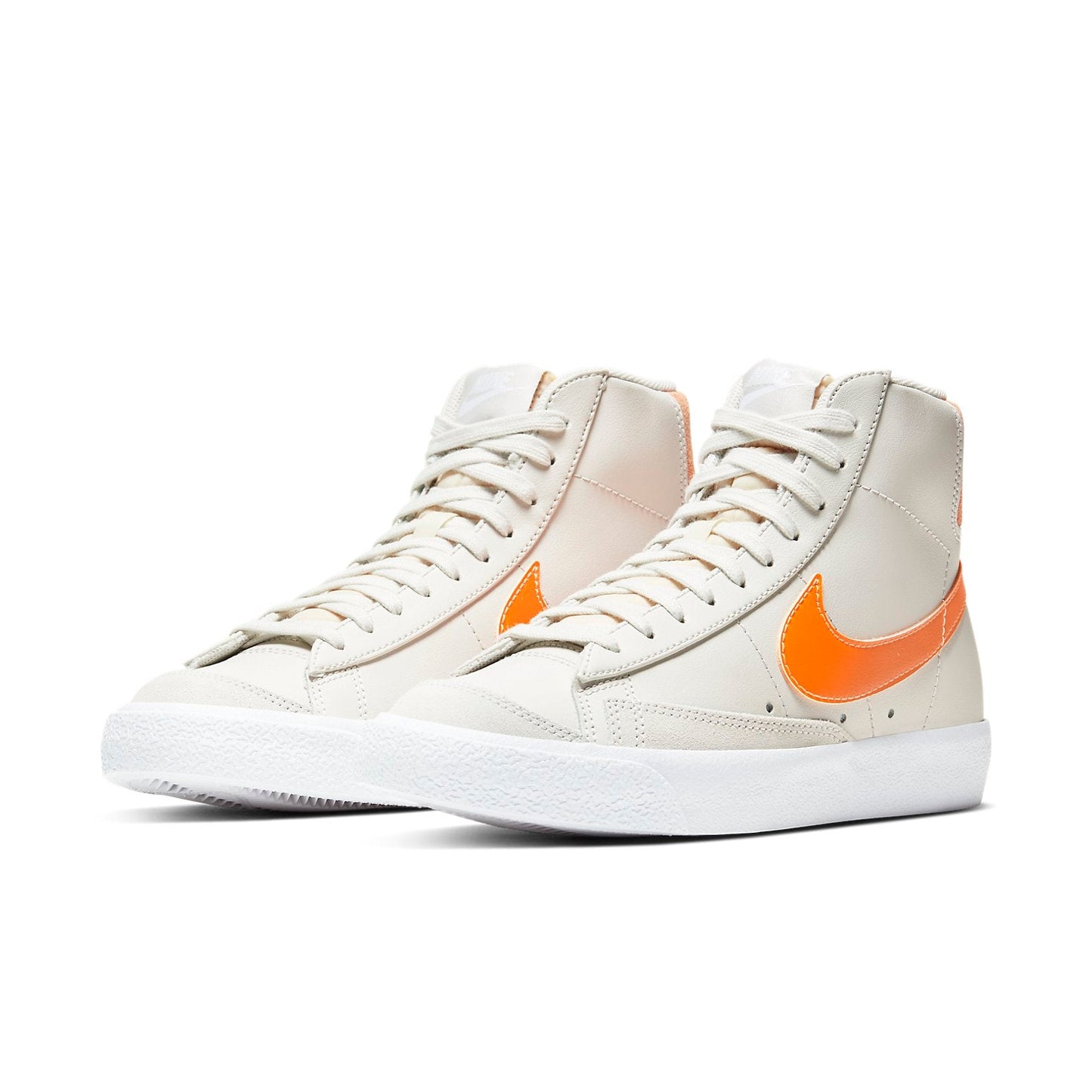 Nike(WMNS)  Blazer Mid '77 'Light Bone Orange'