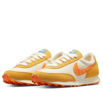 Nike(WMNS)  Daybreak 'Paisley Swoosh - Pale Ivory Magma Orange'