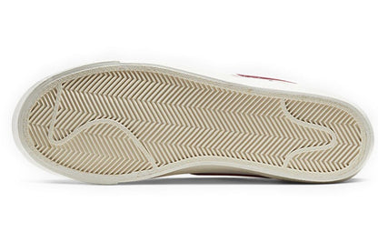 Nike(WMNS)  Blazer '77 Vintage Mid 'White Worn Brick'