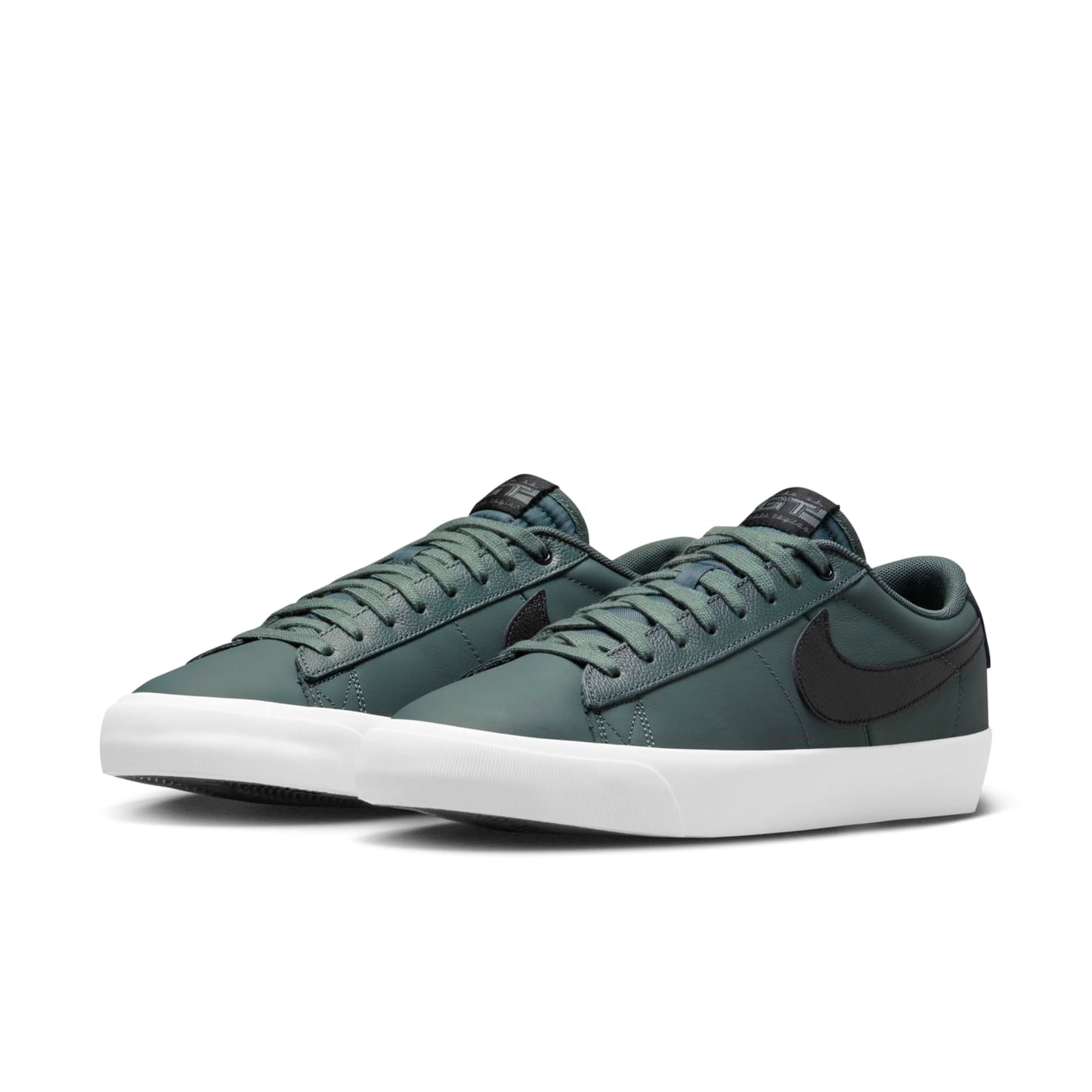 NikeSB Blazer Low Pro GT 'Vintage Green White'