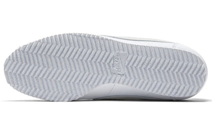 Nike(WMNS)  Classic Cortez Flyleather 'White Light Silver'
