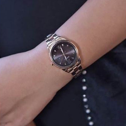 SEIKOLukia Series Waterproof Quartz Gold/Black