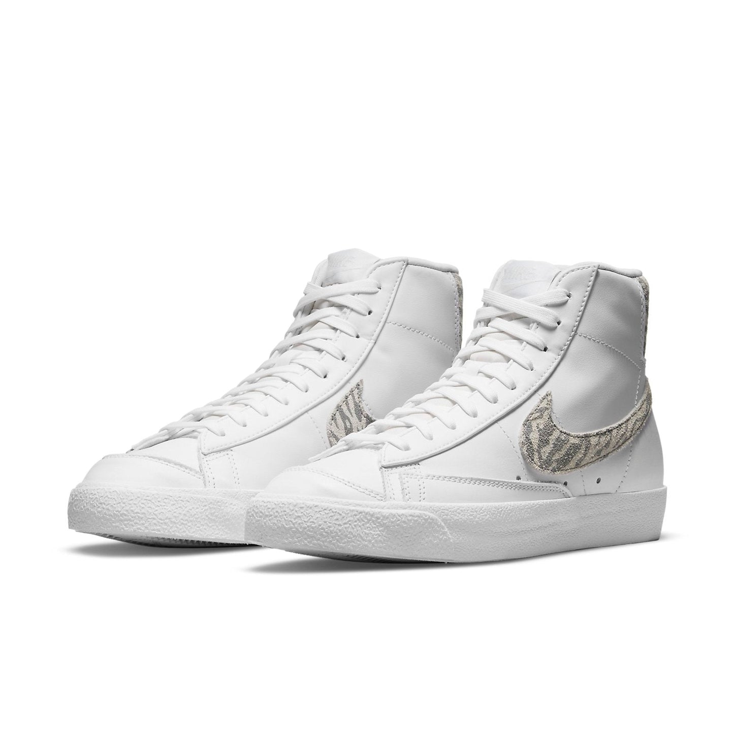 Nike(WMNS)  Blazer Mid '77 SE 'Zebra'