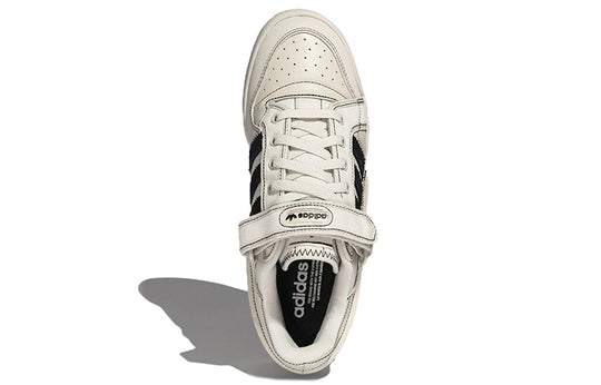 adidas originals Forum 84 Low 'White Black' HP9563