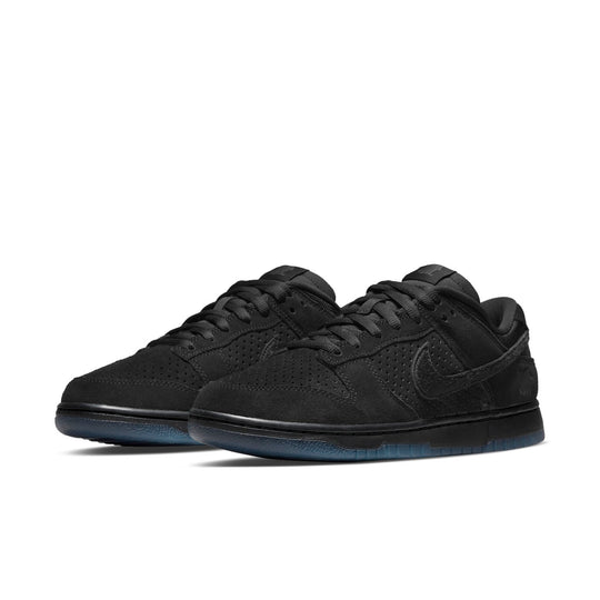 Nike x Undefeated Dunk Low 'Dunk vs AF1' DO9329-001
