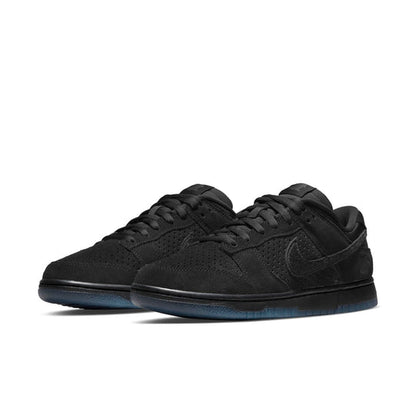 Nike x Undefeated Dunk Low 'Dunk vs AF1' DO9329-001
