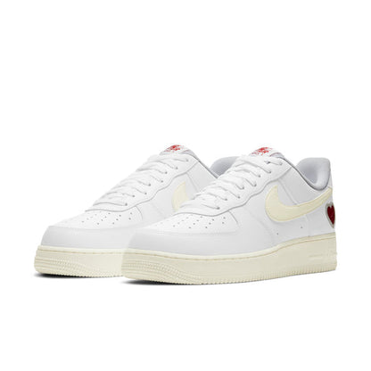 Nike Air Force 1 Low 'Valentine's Day 2021' DD7117-100