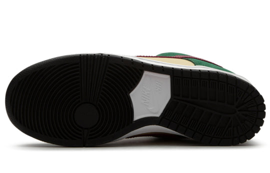 Nike SB Dunk Low Pro 'Vegas Gold' 304292-700
