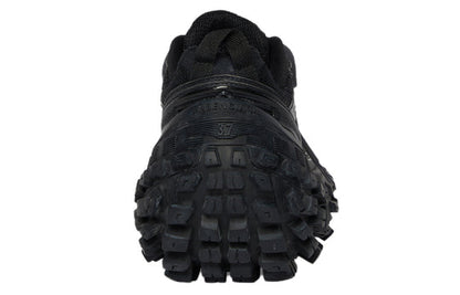 Balenciaga Defender 685613W2RA61000