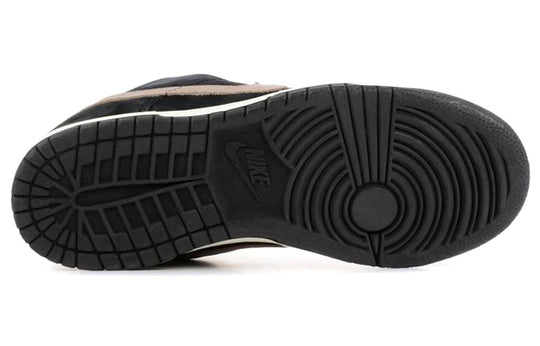 Nike SB Dunk Low Pro 'Strummer' 304292-902