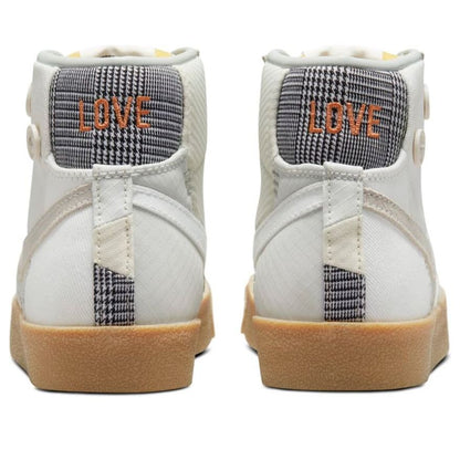 Nike(WMNS)  Blazer Mid '77 LX 'Voodoo - Sail Grey'