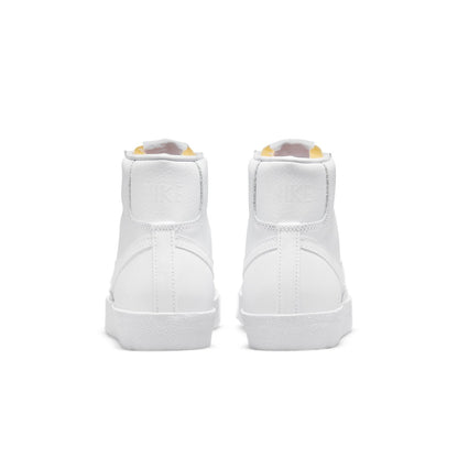 Nike(WMNS)  Blazer '77 Vintage Mid 'Triple White'