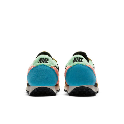 Nike(WMNS)  Daybreak 'Fur Pack - Guava Ice Atomic Pink'