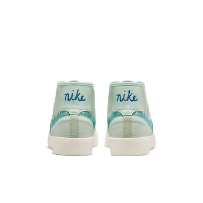 NikeBlazer Court Mid Premium SB 'Barely Green'