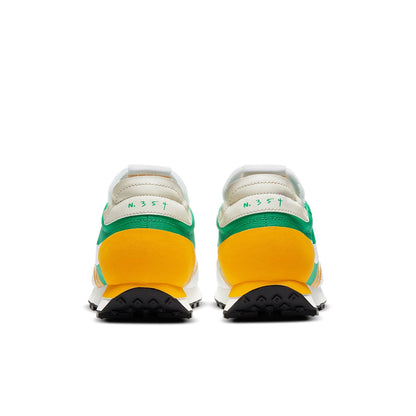 NikeDaybreak Type SE 'Stadium Green University Gold'