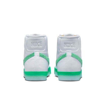 Nike(WMNS)  Blazer Mid '77 'Chenille Swoosh - Green Fade'