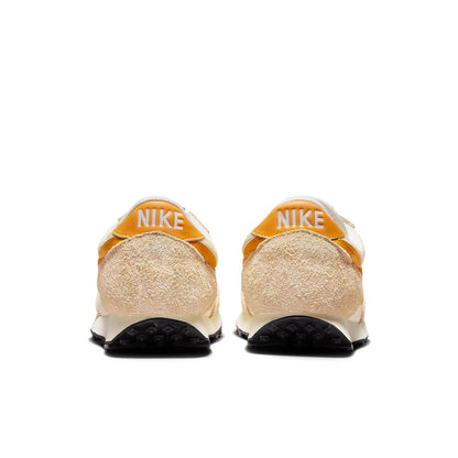 Nike(WMNS)  Daybreak Vintage 'Moslin'