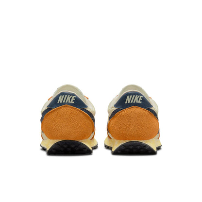 Nike(WMNS)  Daybreak SE 'Coconut Milk Midnight Orange'