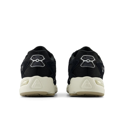New Balance 725 'Black Metallic Silver' ML725BB
