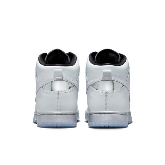 (WMNS) Nike Dunk High 'Chrome' DX5928-100