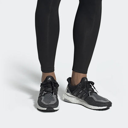 adidas UltraBoost 2.0 Limited 'Silver Medal' BB4077