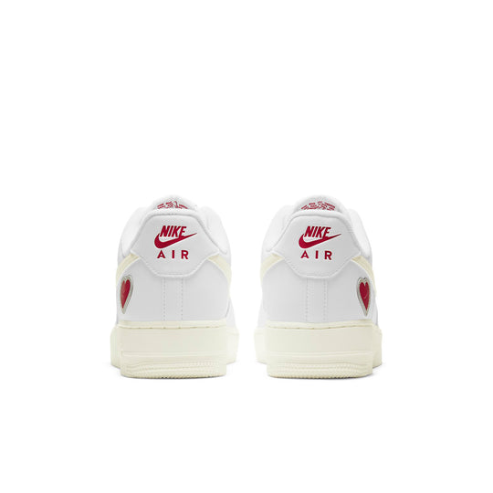 Nike Air Force 1 Low 'Valentine's Day 2021' DD7117-100