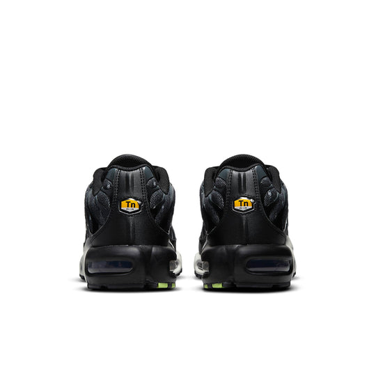Nike Air Max Plus SE 'Black Chrome' DM7570-001