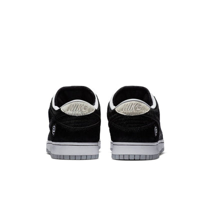 Nike x Medicom Toy SB Dunk Low 'BE@RBRICK' CZ5127-001