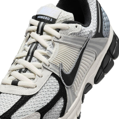 (WMNS) Nike Air Zoom Vomero 5 'Photon Dust Black' HQ1182-001