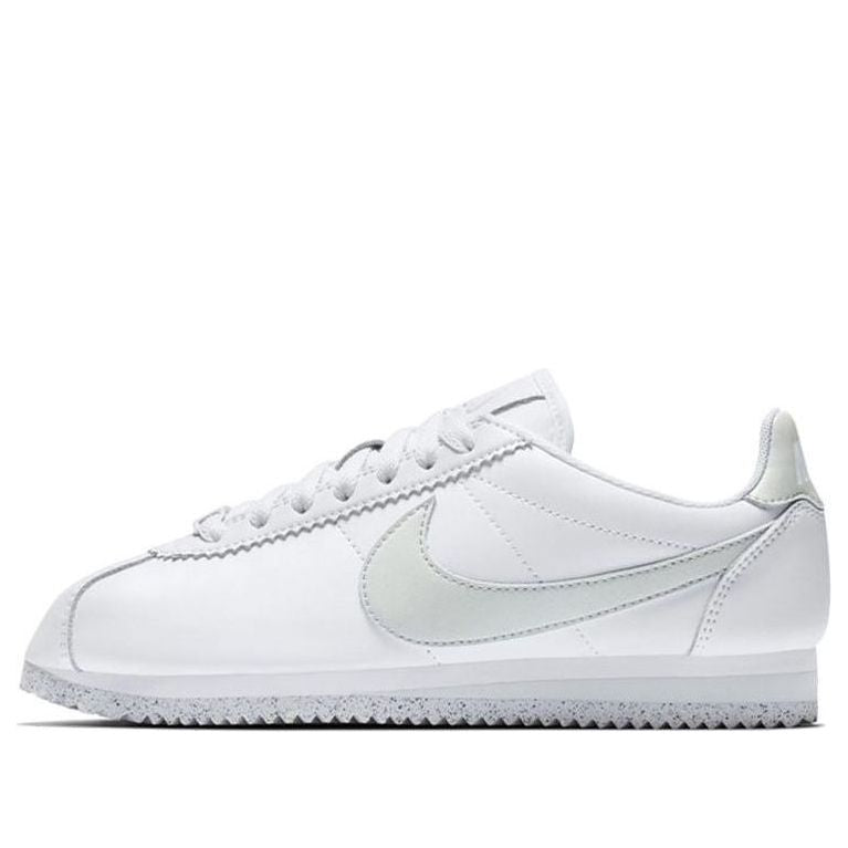 Nike(WMNS)  Classic Cortez Flyleather 'White Light Silver'