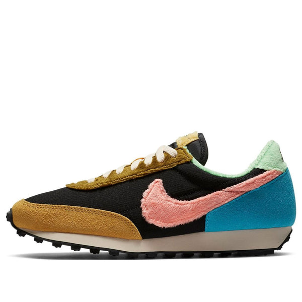 Nike(WMNS)  Daybreak 'Fur Pack - Guava Ice Atomic Pink'