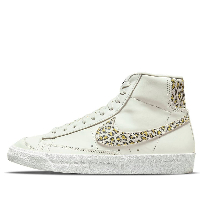 Nike(WMNS)  Blazer Mid '77 SE 'Lemon Leopard'