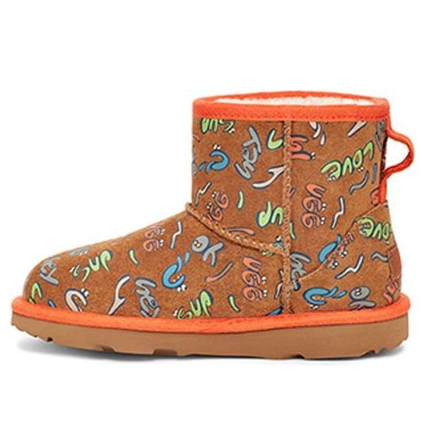 UGGClassic Mini Graffiti Fleece Lined Big Boys Brown
