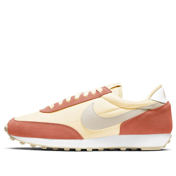Nike(WMNS)  Daybreak 'Pale Ivory Desert Sand'