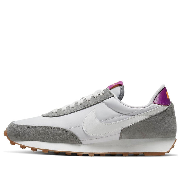 Nike(WMNS)  Daybreak 'White Particle Grey Purple'