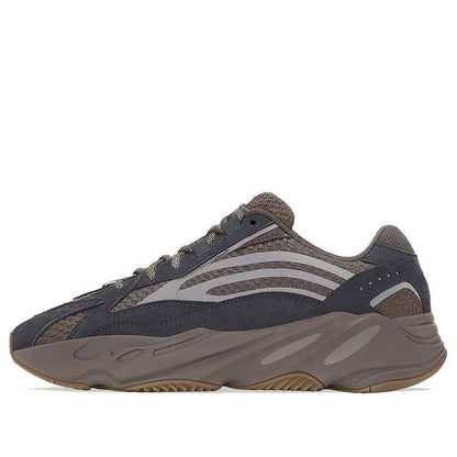 adidasYeezy Boost 700 V2 'Mauve'