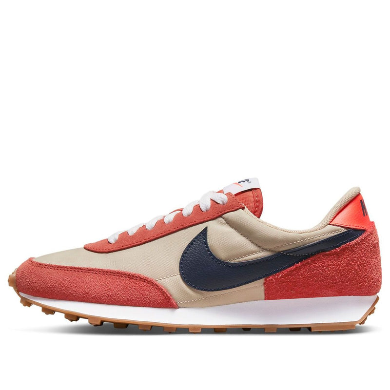 Nike(WMNS)  Daybreak 'Cinnabar Sanddrift Gum'